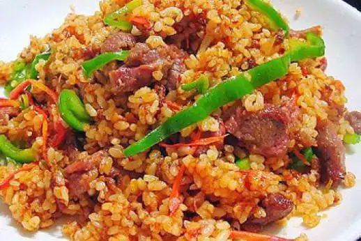 香喷喷的孜然羊肉炒饭,吃了还想吃!