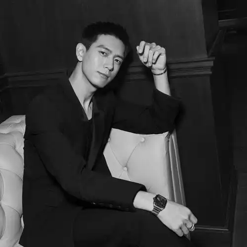 百年风华,永恒之韵 卡地亚trinity 100主题派对