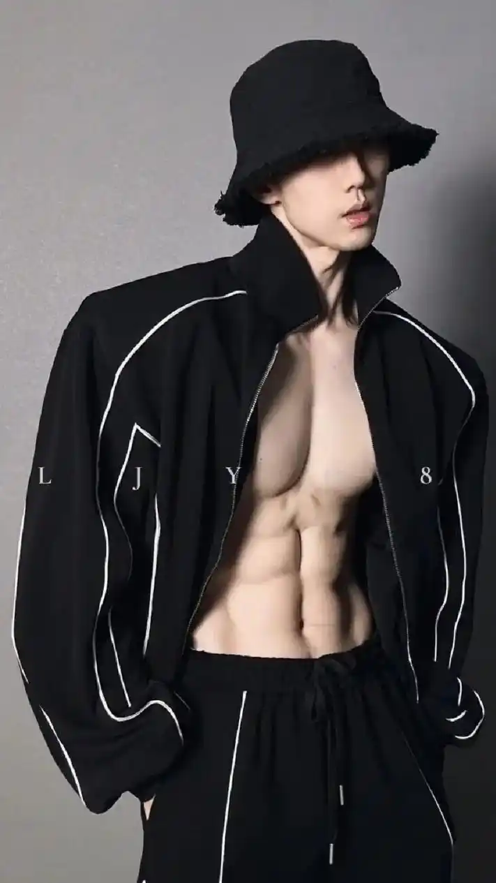 腹肌 #185大帅哥 #帅哥 浪漫地说,"我将违背我的天性 - 抖音