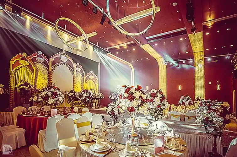 【圣拉维高端婚礼会馆(浦东旗舰店)】(图)_婚宴预订/菜单价格-上海