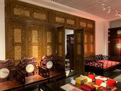 方寸邮赏紫禁城 咫尺俱是国潮风