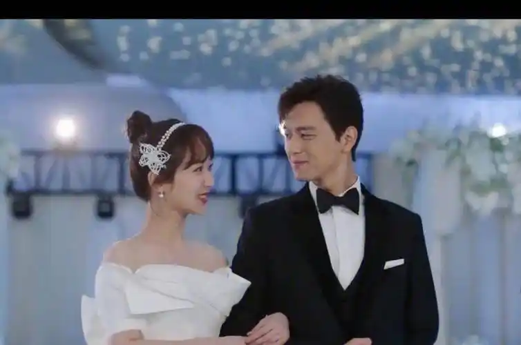 杨紫_赵丽颖_成为了