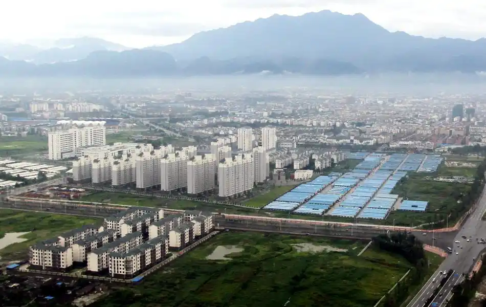 空中鸟瞰汶川地震灾区重建新貌 - 熊一亮 - 图说天下