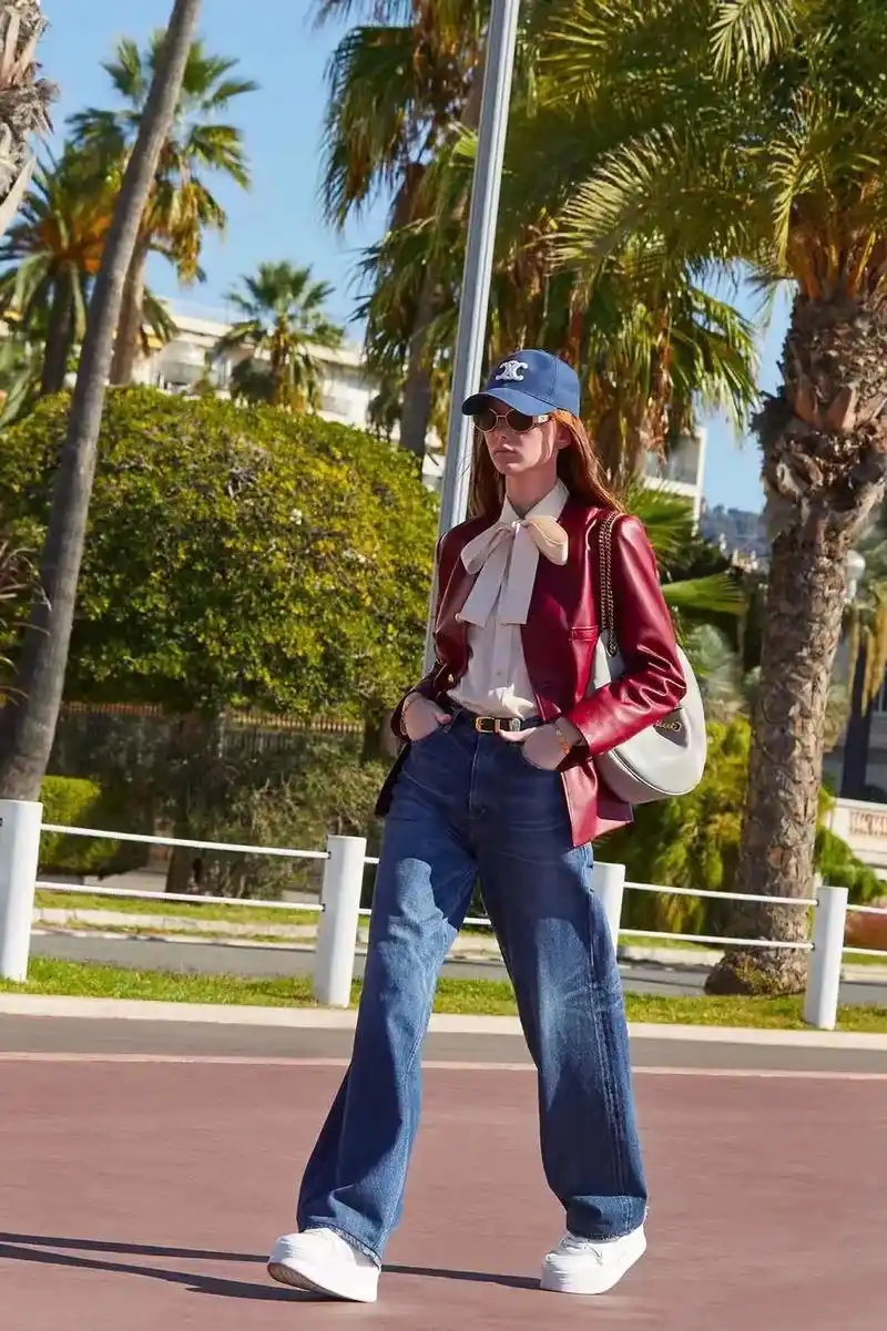 cel*ne中古系凯旋门金属扣皮衣.#女装 #高级感穿搭 # - 抖音