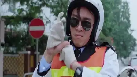 逃学威龙2:周星驰做交警被嘲笑,小孩子都说他没前途,真的是人情冷暖