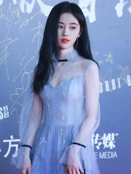 蓝色系鞠婧祎头像