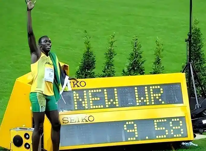 以神的姿态降临,留下凡人的背影,百米世界纪录博尔特的传奇人生_训练