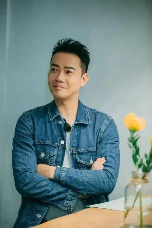 laughing哥谢天华人一定要踏实不要想着一步登天