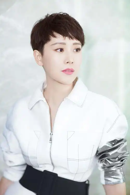 《红海行动》海清搏命出演战地巾帼!