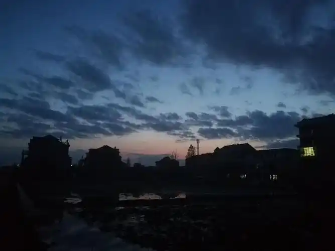 情人节的乡村夜晚