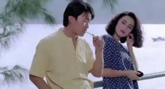 的确,很多人认识张敏就是在周星驰的电影中.