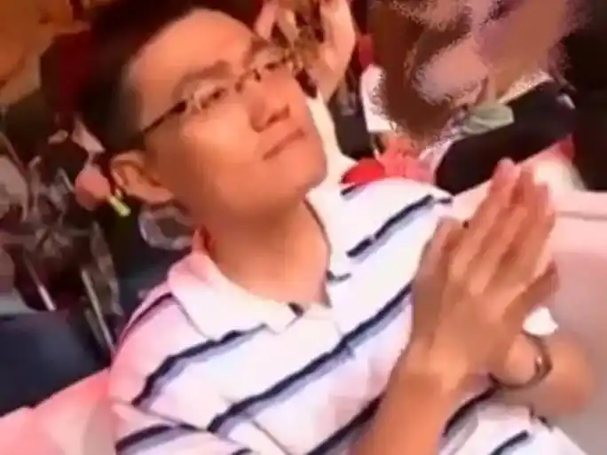 十八楼最值得嫁的男人 #李飞 #时代峰峻 #十八楼 @抖音小 - 抖音