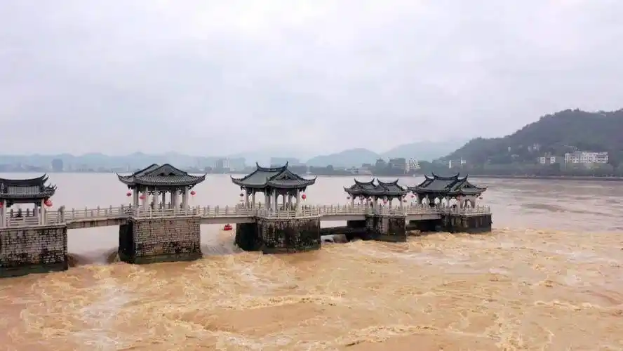 韩江2008年以来最大流量!潮州供水枢纽闸门全开泄洪!_防汛_水文_潮安