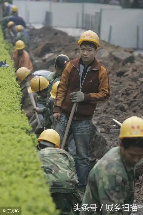 赚钱真的不容易9张民工父亲劳作图告诫我们父亲赚的是血汗钱