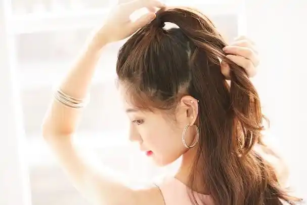 中长发怎么扎好看又简单