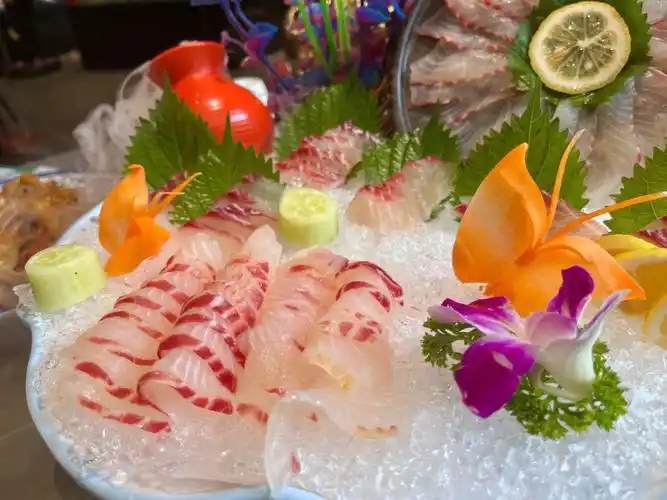 江南西彩虹鲷鱼生