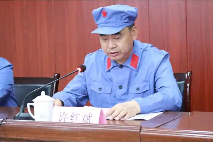 立足岗位做贡献,我为党旗添光彩