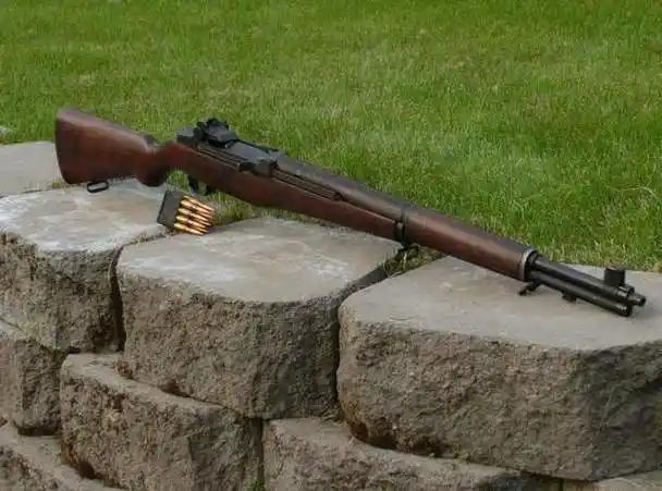 二战美军的27件单兵装备,从用的到吃的都很阔气