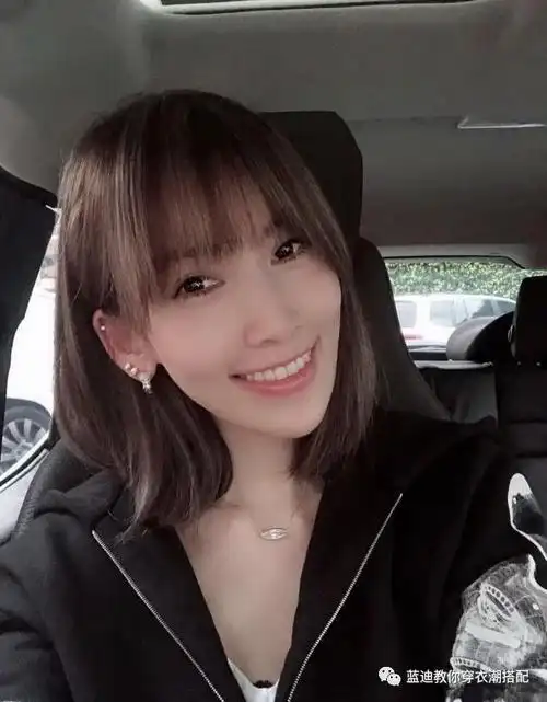 陈若仪大秀身材175cm吊带半裙这个3娃妈身材我服