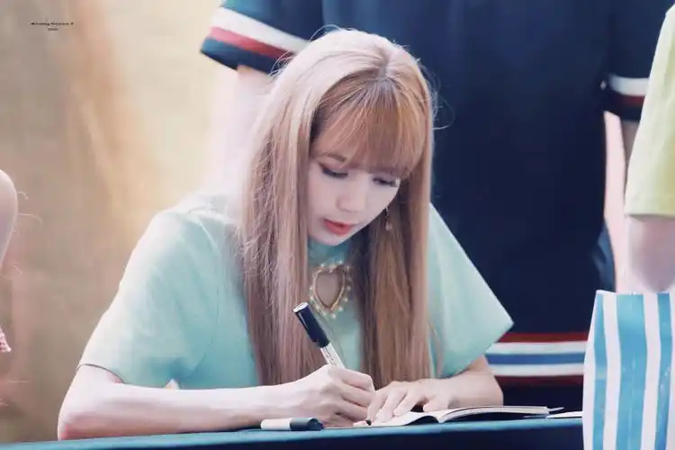 lisaˇ - 堆糖,美图壁纸兴趣社区