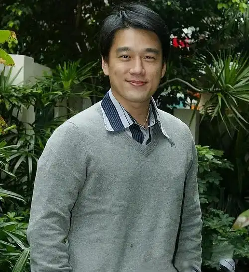 王耀庆的妻子郭晏青丈夫成名背后有泪有痛每月探班虽累但幸福