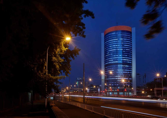 北京市海淀区西直门外大街168号腾达大厦裙楼