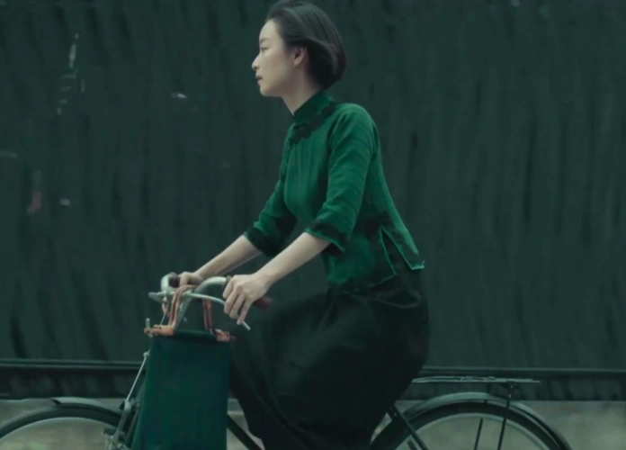 讲真,《1921》32岁倪妮演少女,一身国民装真把观众给惊艳到了