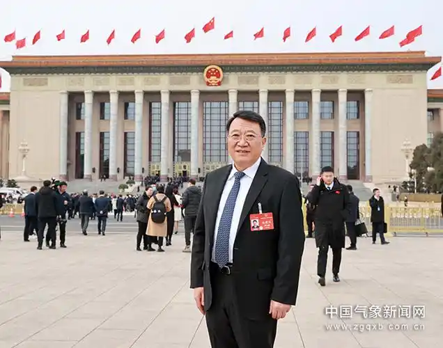 全国人大代表罗云峰大力推动培育新质生产力为高质量发展蓄积新动能