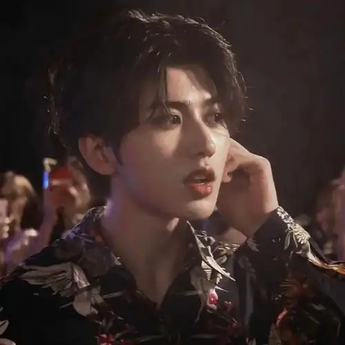 蔡徐坤头像唯美