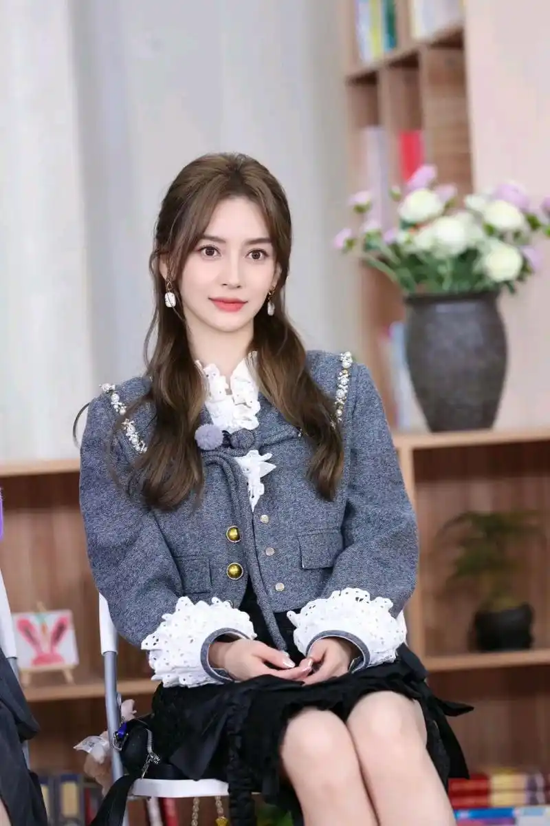 angelababy杨颖参加跑男的剧照流露出来了!