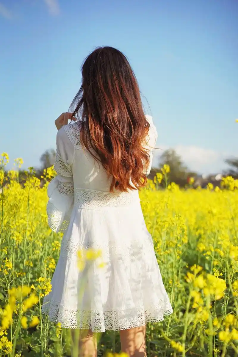 美女背影也迷人,看脸的人怎么会懂