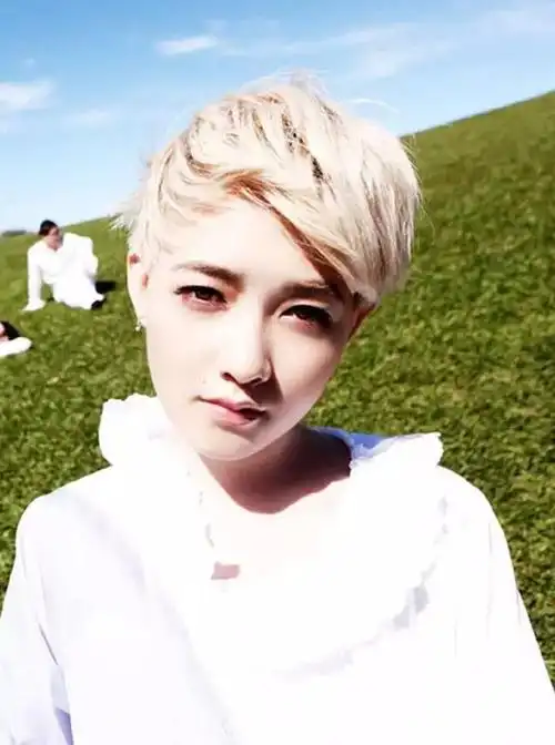 范晓萱 | 那个唱着《雪人》的女孩儿