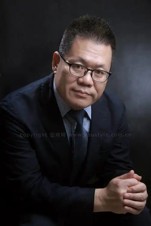 深圳商务形象成熟有气质的企业家老总形象照