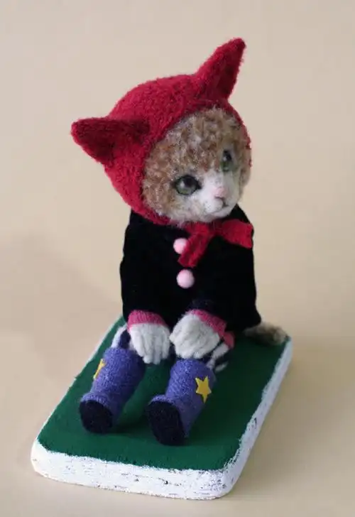 日本羊毛毡大师铃木千晶从2000年开始,迷恋上了羊毛毡,从此一发不可