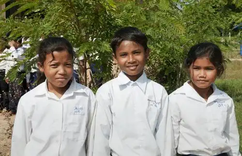 室外,白天,制服,快乐,友谊,纯洁,柬埔寨,亚洲,教育,社区,教,教室,校服