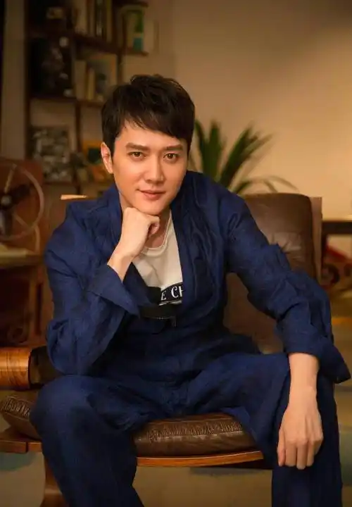 冯绍峰妈妈回应儿子分手原因,嫌弃赵丽颖整天不着家,不肯生二胎_母亲