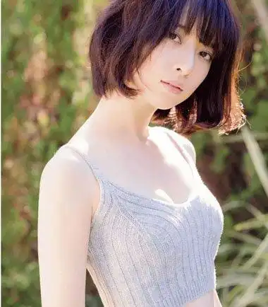 胖国字脸适合什么发型 大国字脸的发型图片