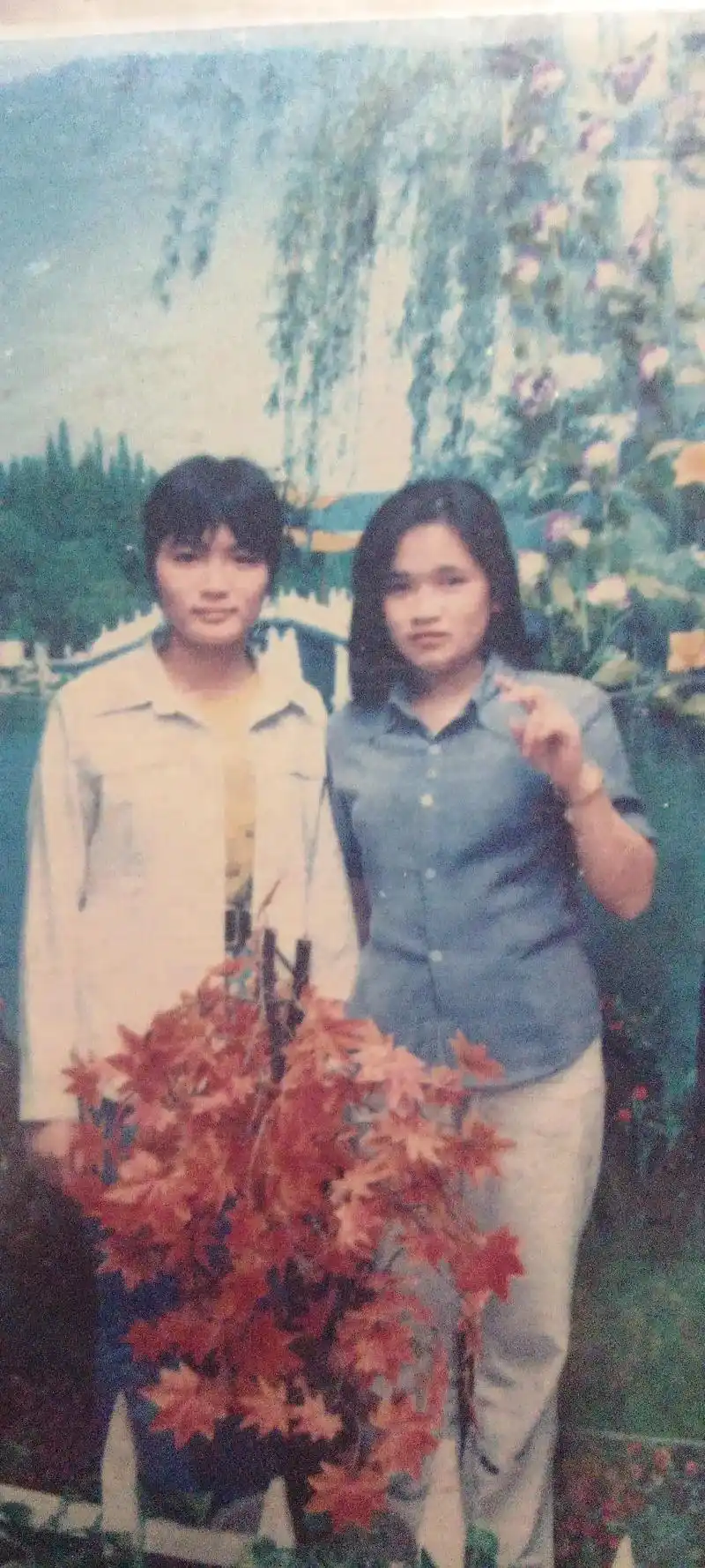 愿余生一切安好 #打扫卫生翻出来的旧照片,以前的我. - 抖音