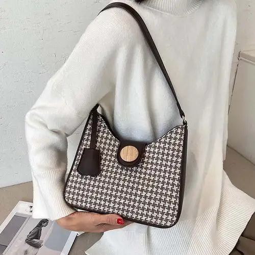 韩国小ck新款潮单肩腋下女士包包2020流行百搭纹女包时尚质感挎包