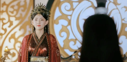 《双世宠妃3》女皇强占小檀身体,墨连城瞬间察觉,小檀早已消失