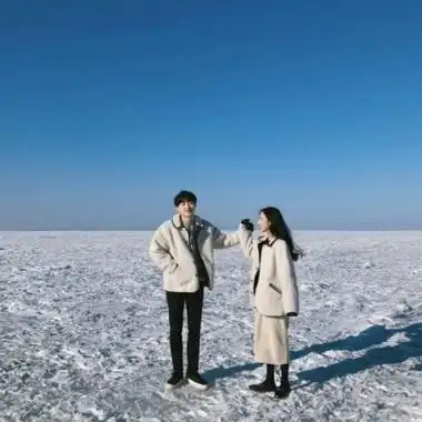 清新海边情侣头像一男一女,精美头像-可爱美图