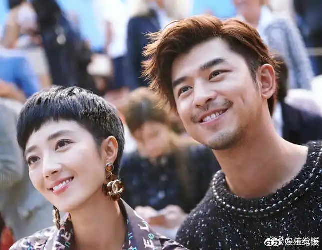 据台媒陈柏霖与桂纶镁今日一同出席活动