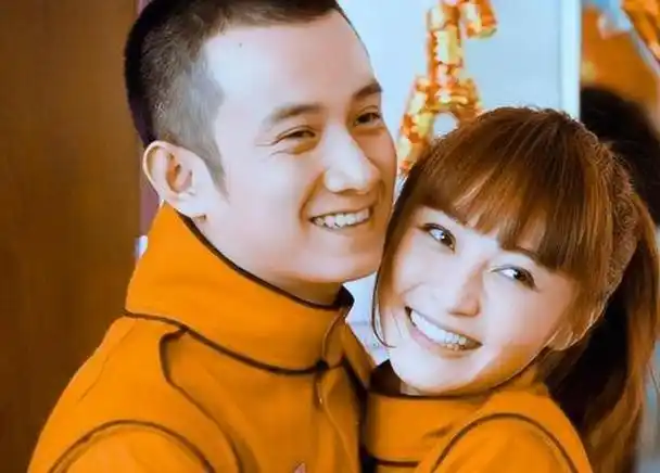 插足文章马伊琍婚姻,获韩红支持也未能洗白,今42岁的姚笛后悔吗