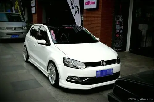 车文化 汽车改装 实拍案例   polo作为国内一款很热销的小车,在这几年
