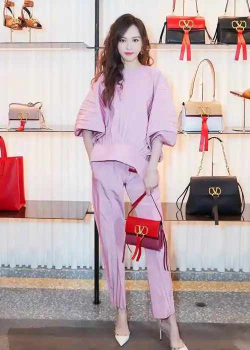 明星##高跟鞋##唐嫣