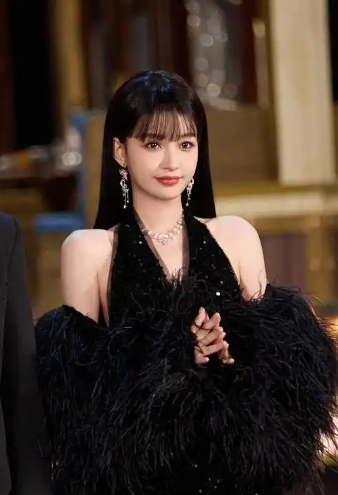 孙怡打造"大女主"人设崩塌,被拍牵手,拒不承认