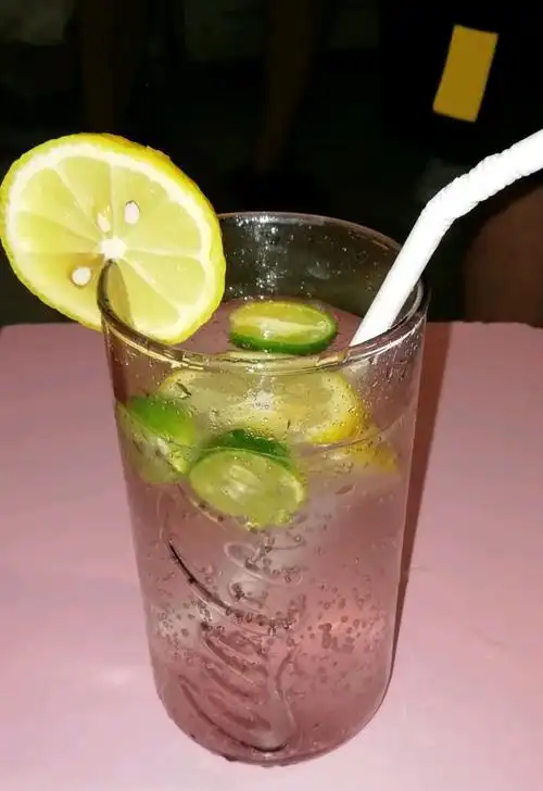 夏日冷饮之冰柠雪碧