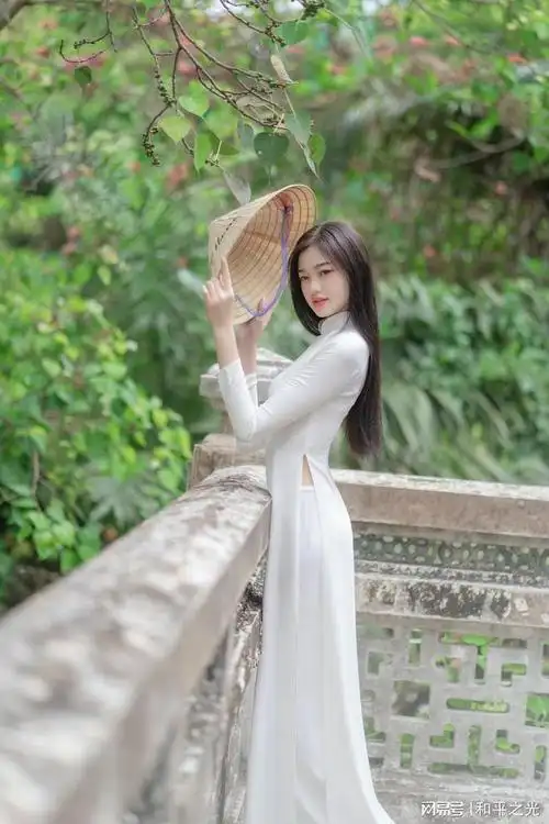 高清越南美女传统服饰系列2