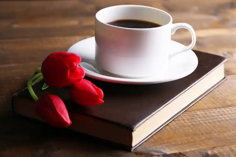 杯子,热,咖啡,书本,花,木质背景_高清图片_全景视觉