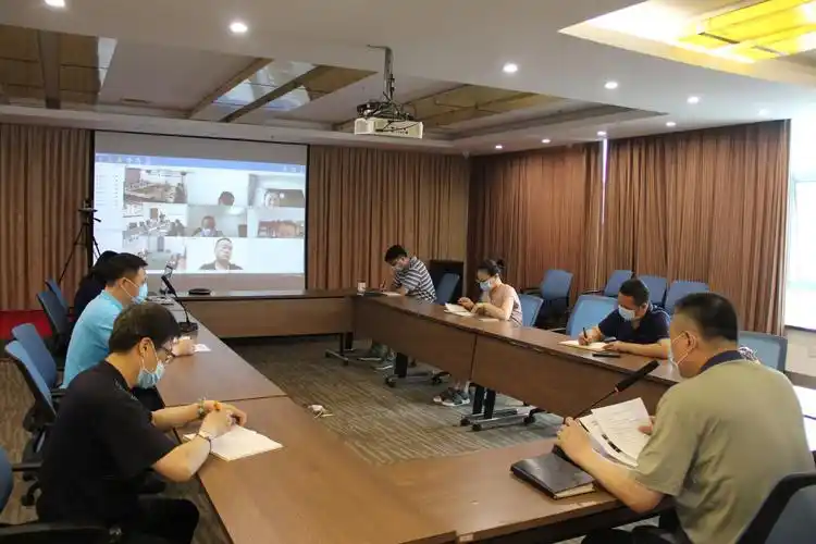 实业公司召开疫情防控工作领导小组会议